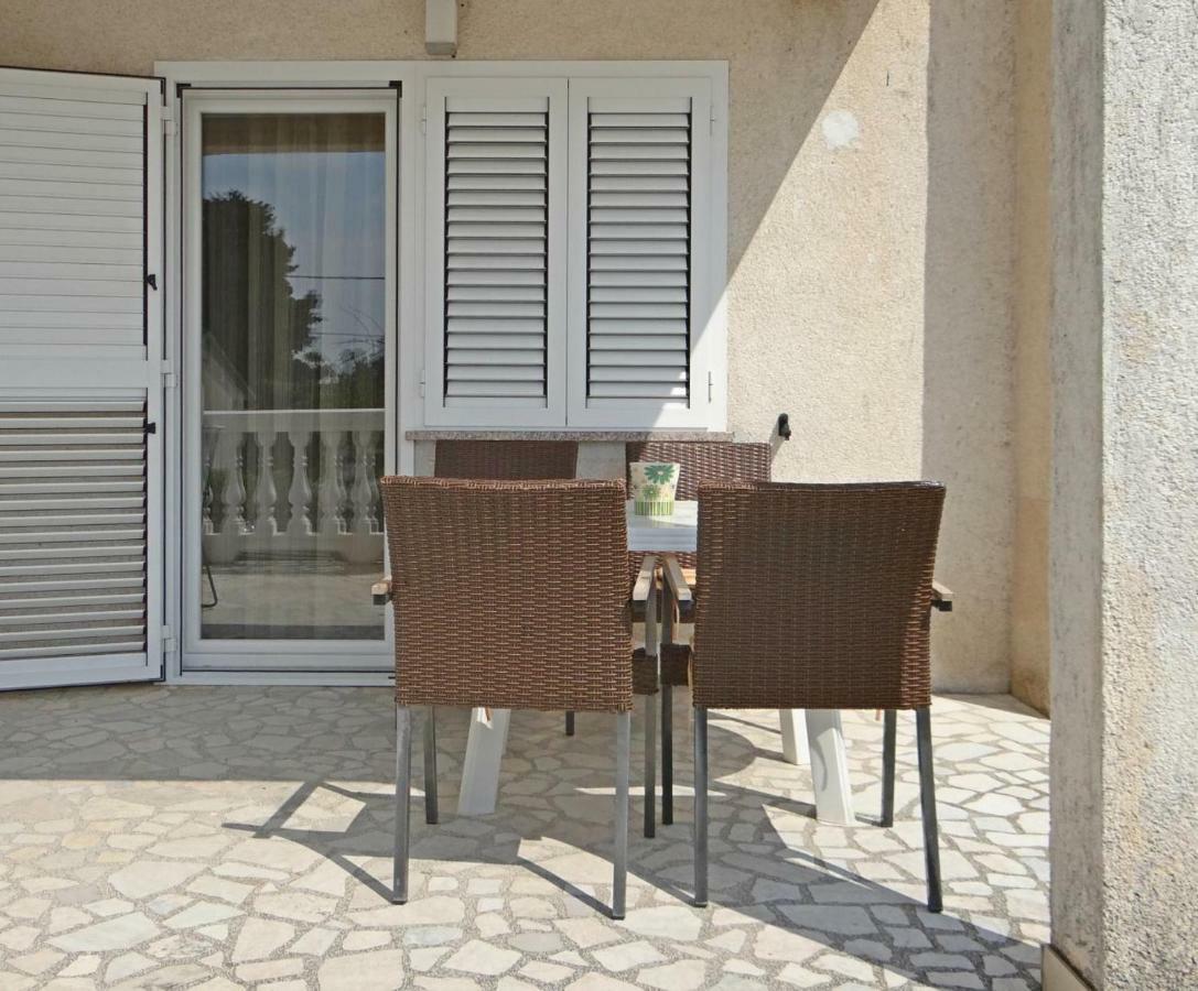 Petar Apartment Krk Town Luaran gambar